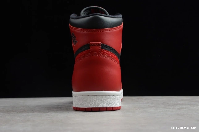 Jordan High Red Air 1 BQ4422-600 Varsity 85 0531
